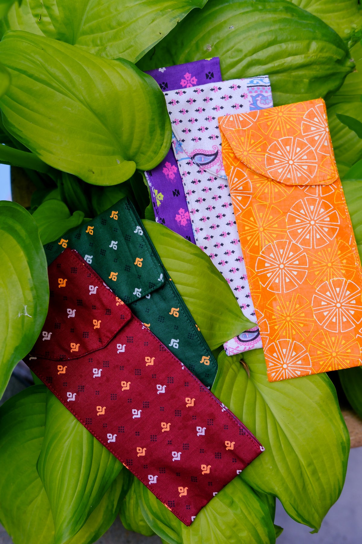 Amber Slim Pouch