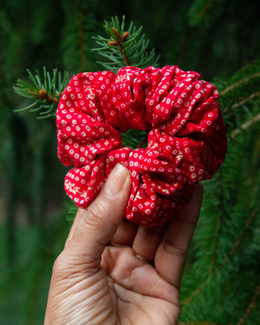 Red Bhandani Scrunchie