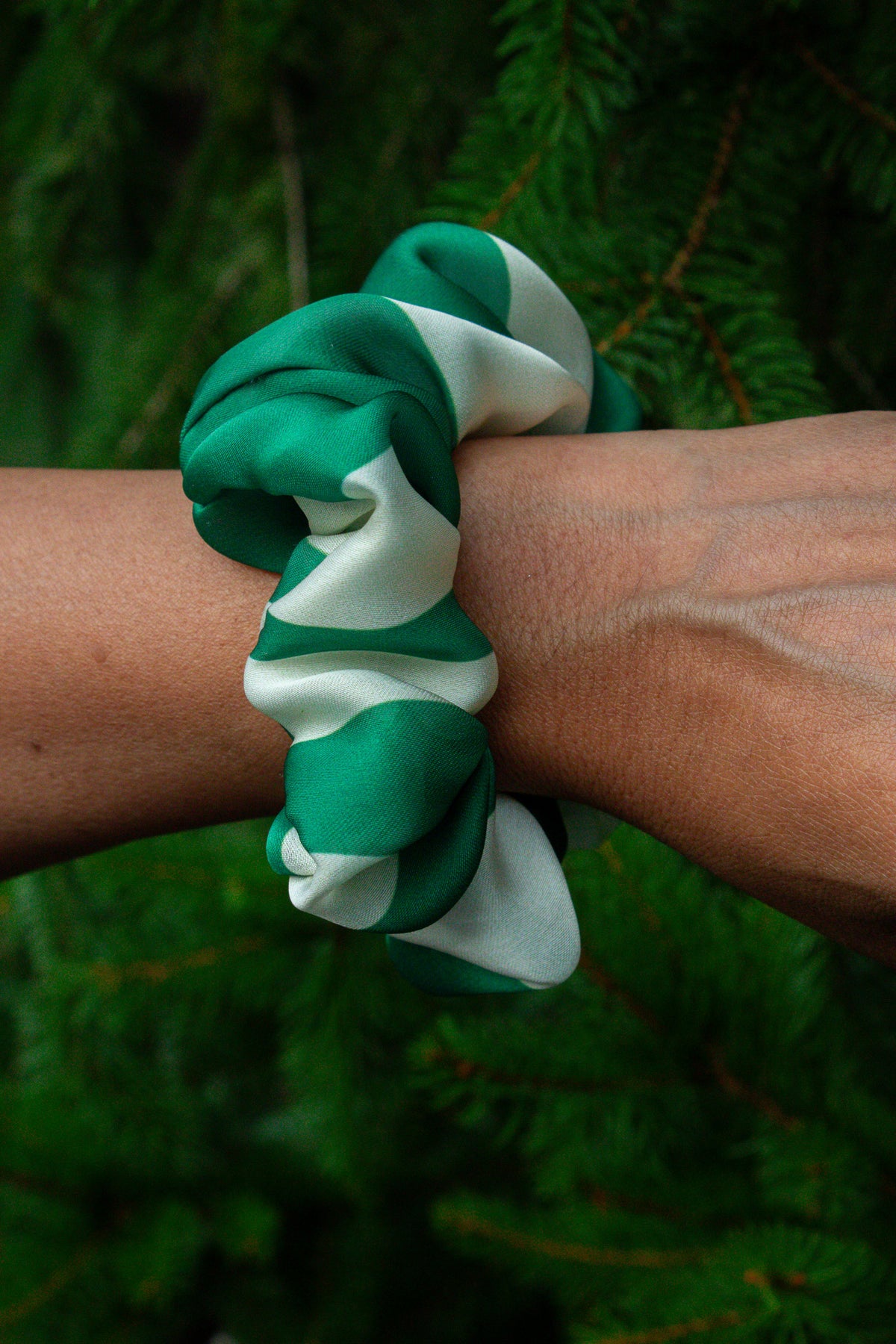 Green/Ivory Stripe Scrunchie