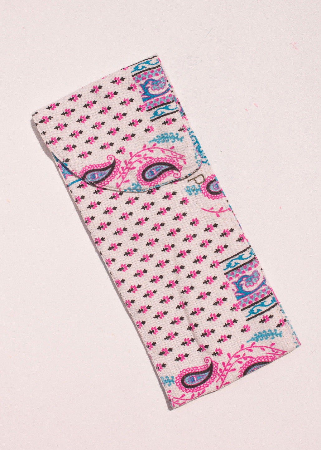Opal Slim Pouch
