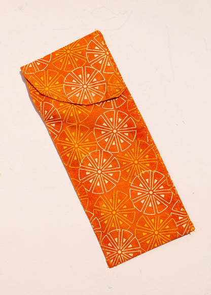 Amber Slim Pouch